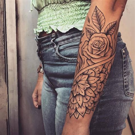 tattoos am arm frauen|More.